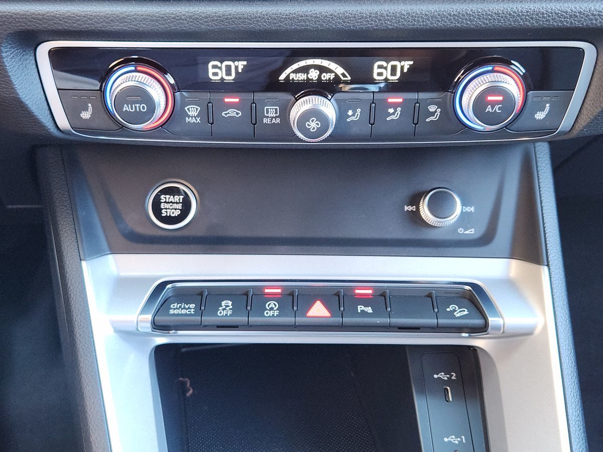 Audi Q3 photo 40