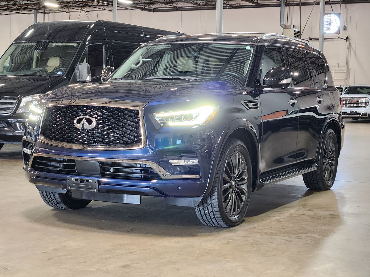 Infiniti QX80 photo 4