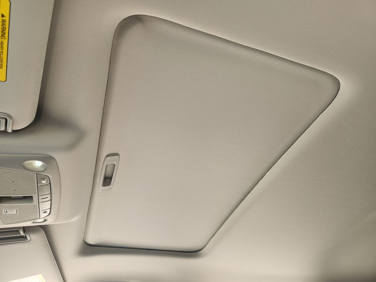Infiniti QX80 photo 48