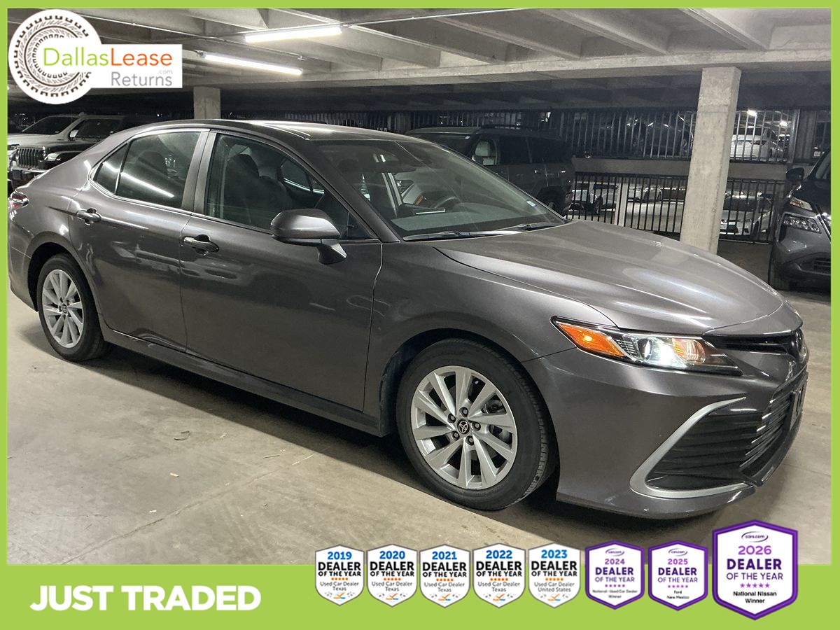 2022 Toyota Camry LE
