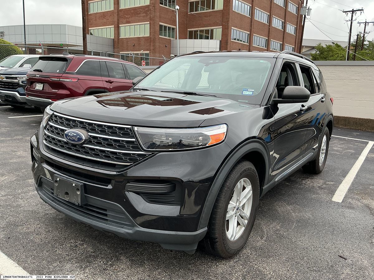 Ford Explorer photo 21