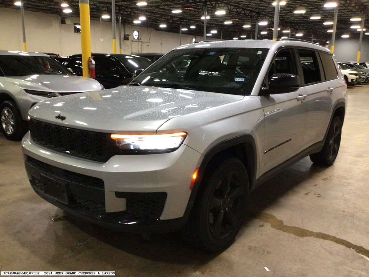 Jeep Grand Cherokee L photo 24
