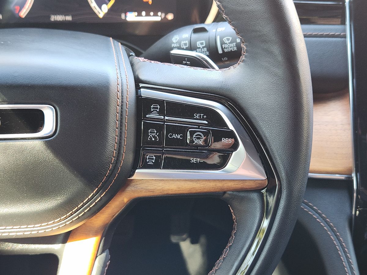 Jeep Grand Cherokee photo 52