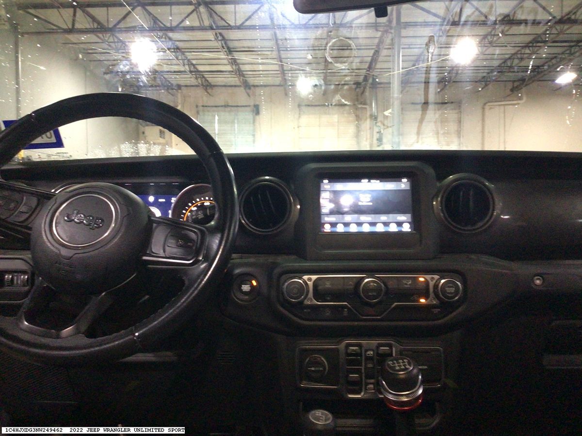 Jeep Wrangler photo 10