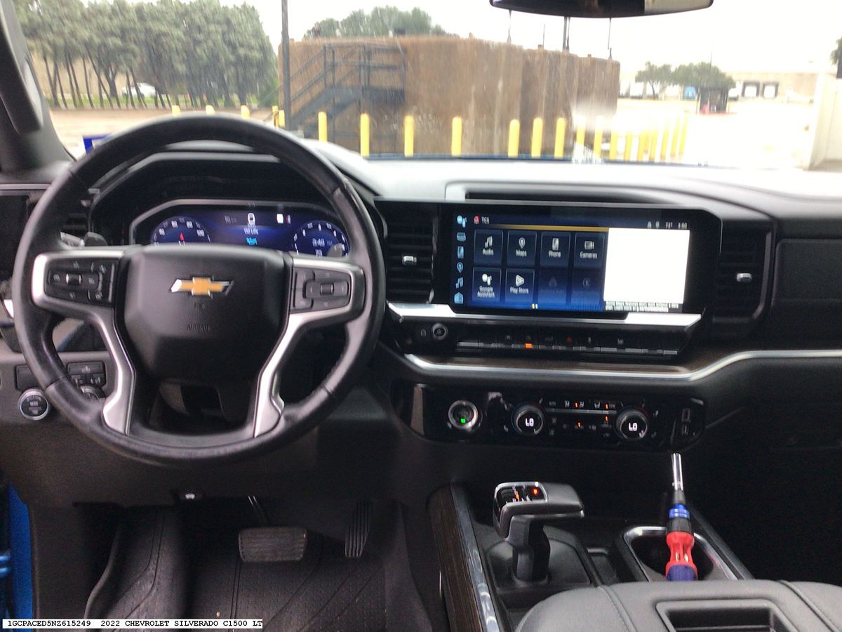 Chevrolet Silverado photo 12