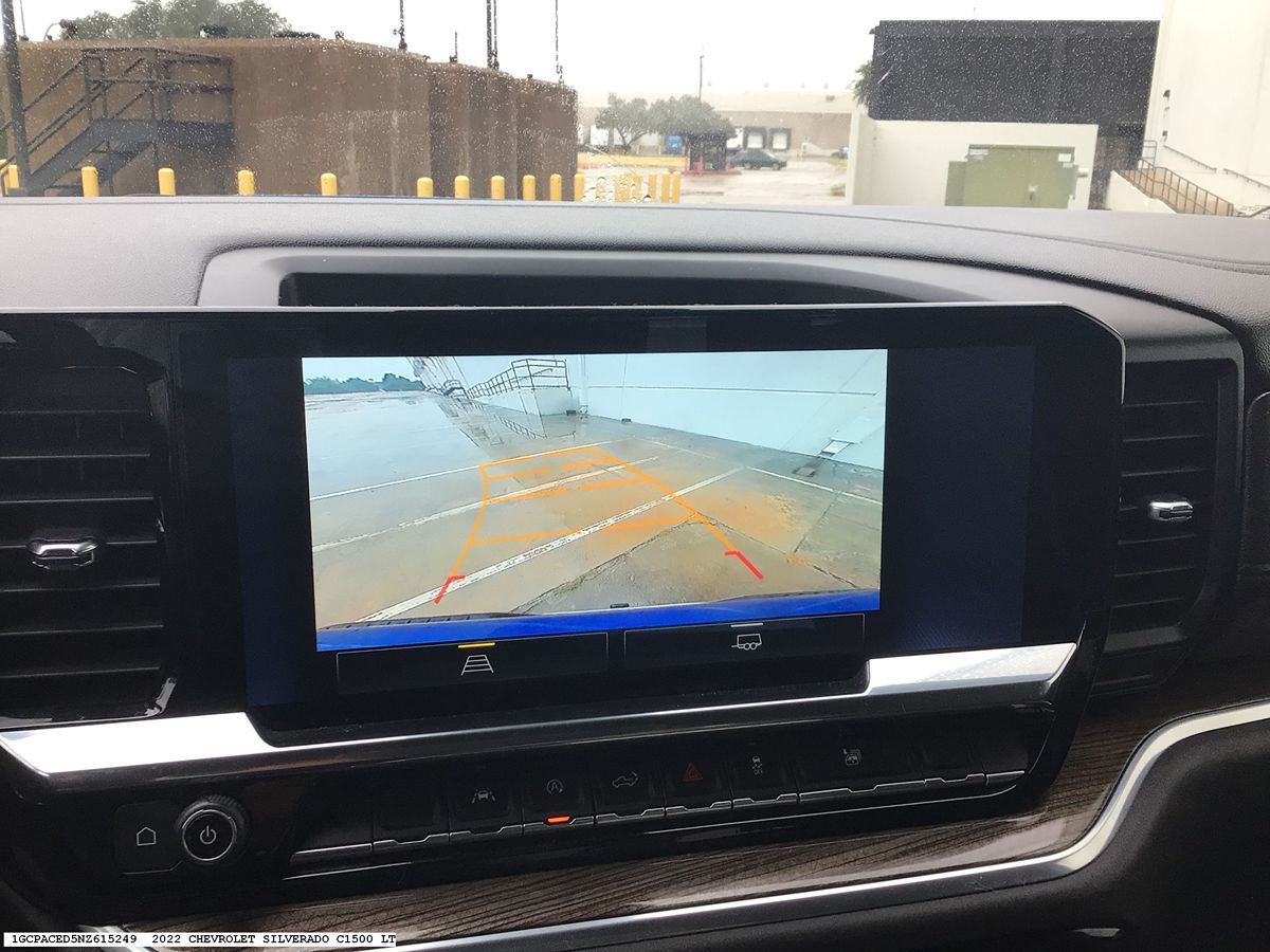 Chevrolet Silverado photo 15
