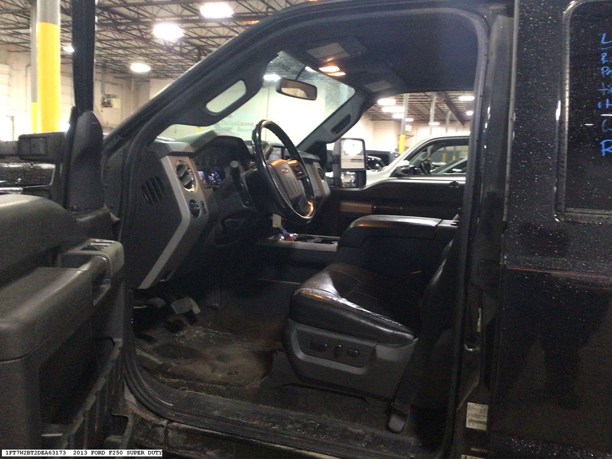 Ford F-250 photo 8