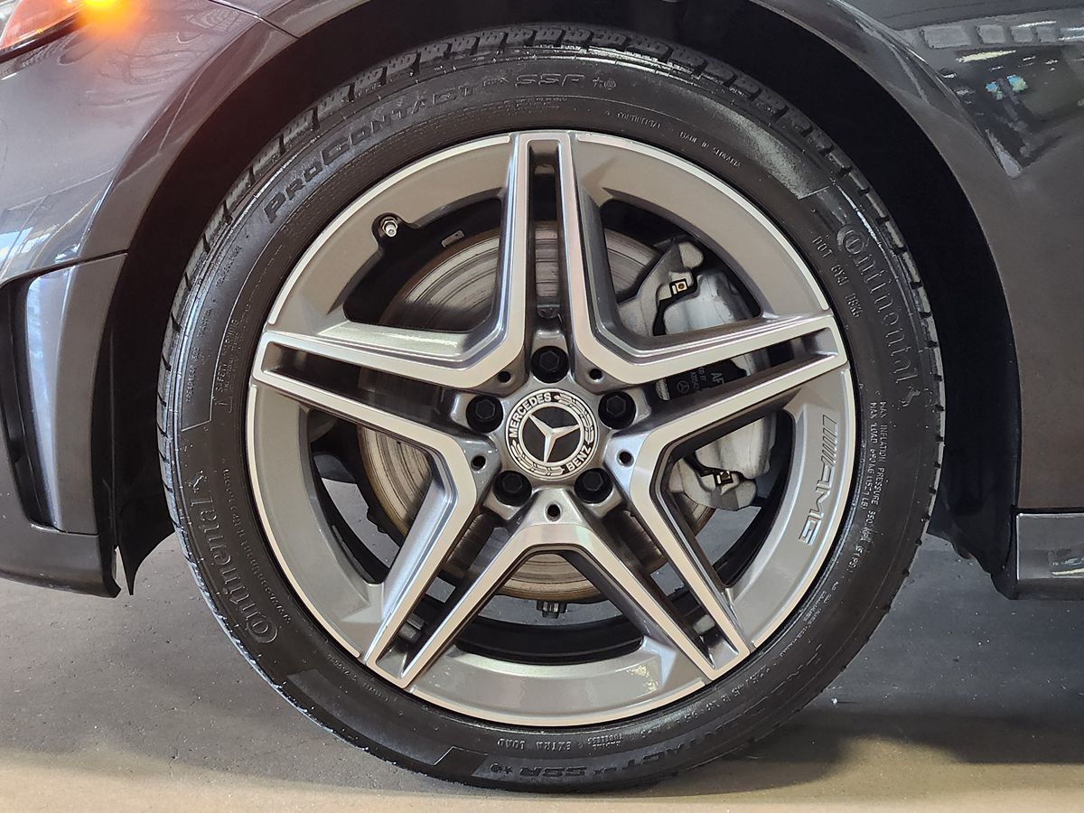 Mercedes-Benz C300 photo 28
