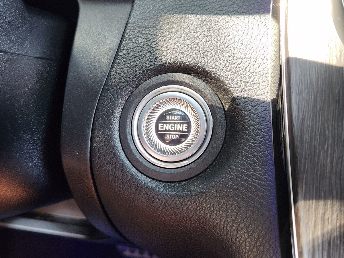 Mercedes-Benz C300 photo 41