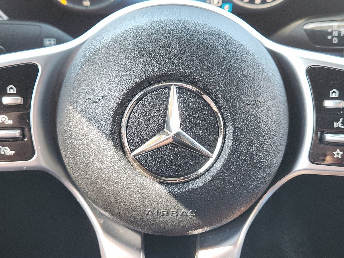 Mercedes-Benz C300 photo 51