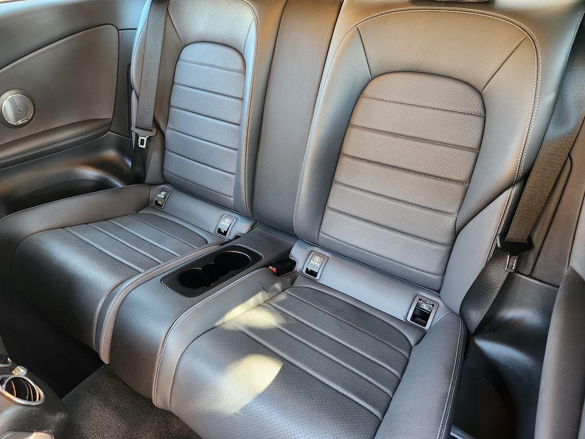 Mercedes-Benz C300 photo 53