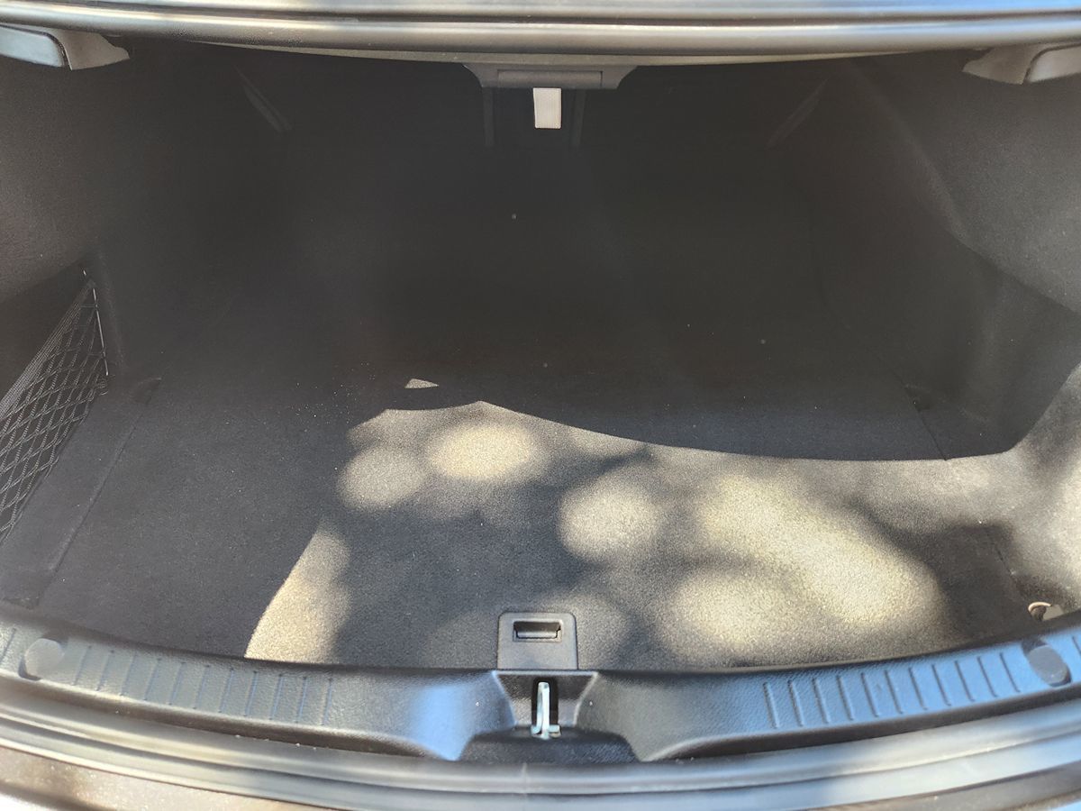 Mercedes-Benz C300 photo 55