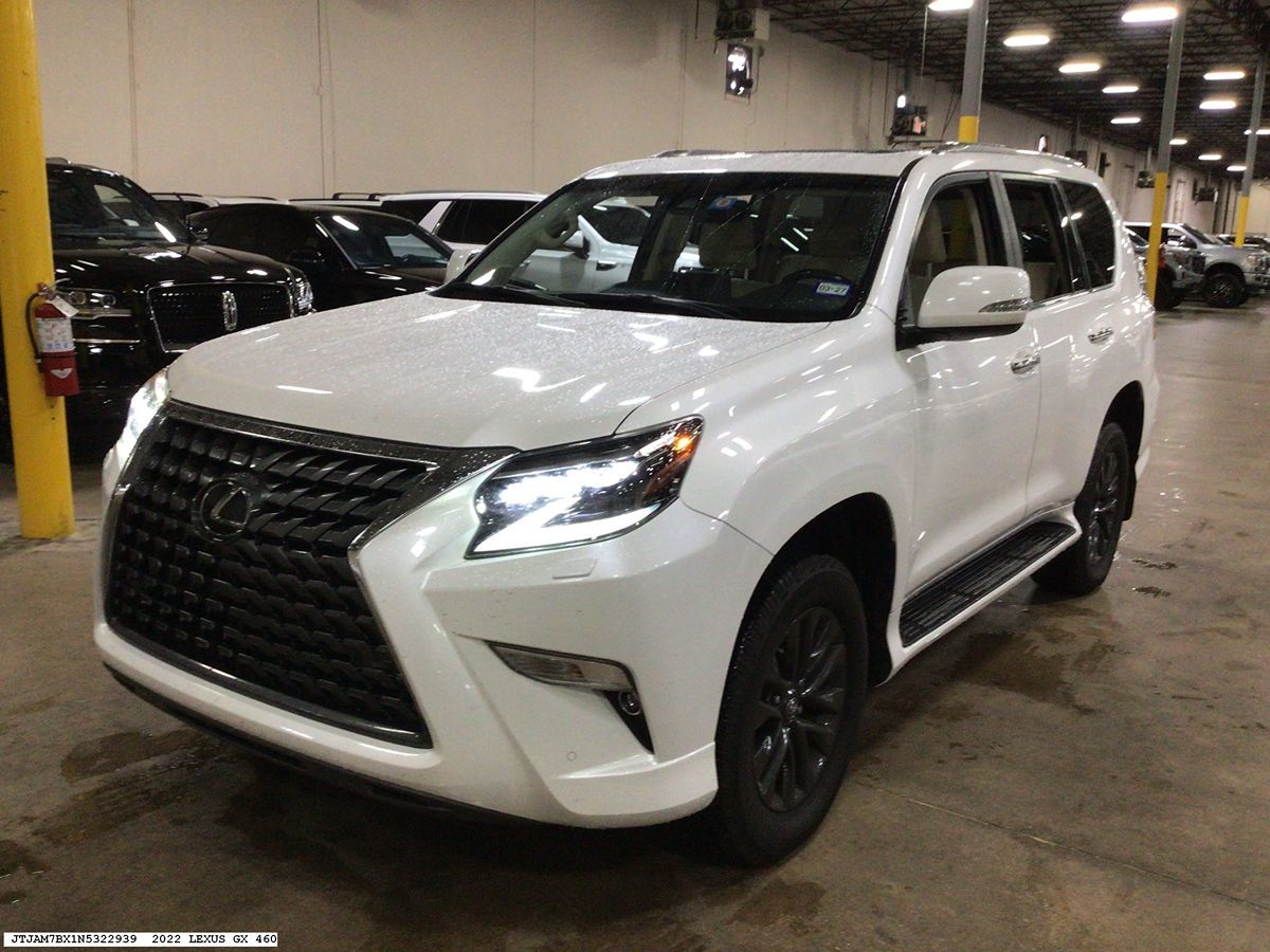 Lexus GX photo 25