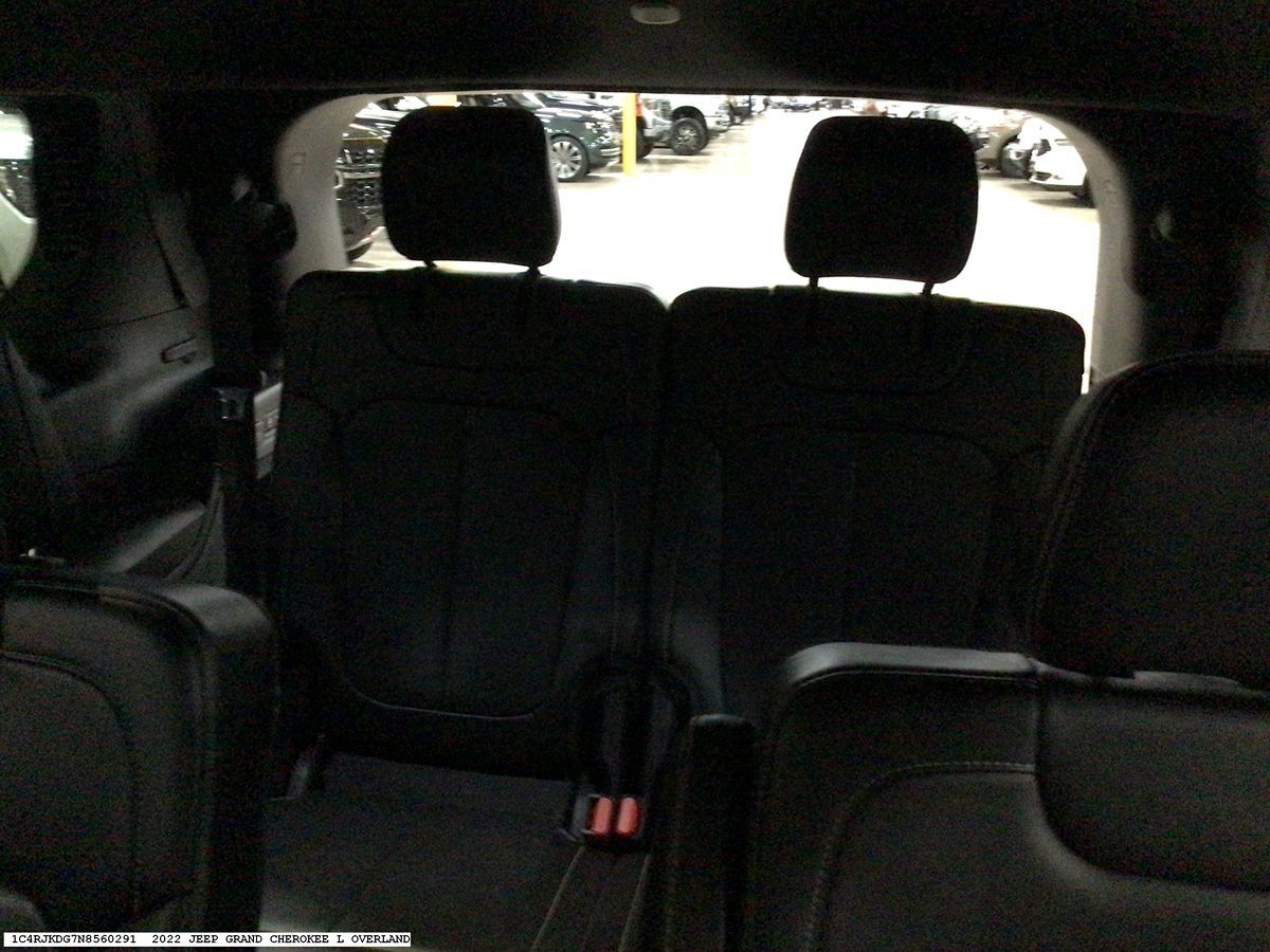 Jeep Grand Cherokee L photo 10