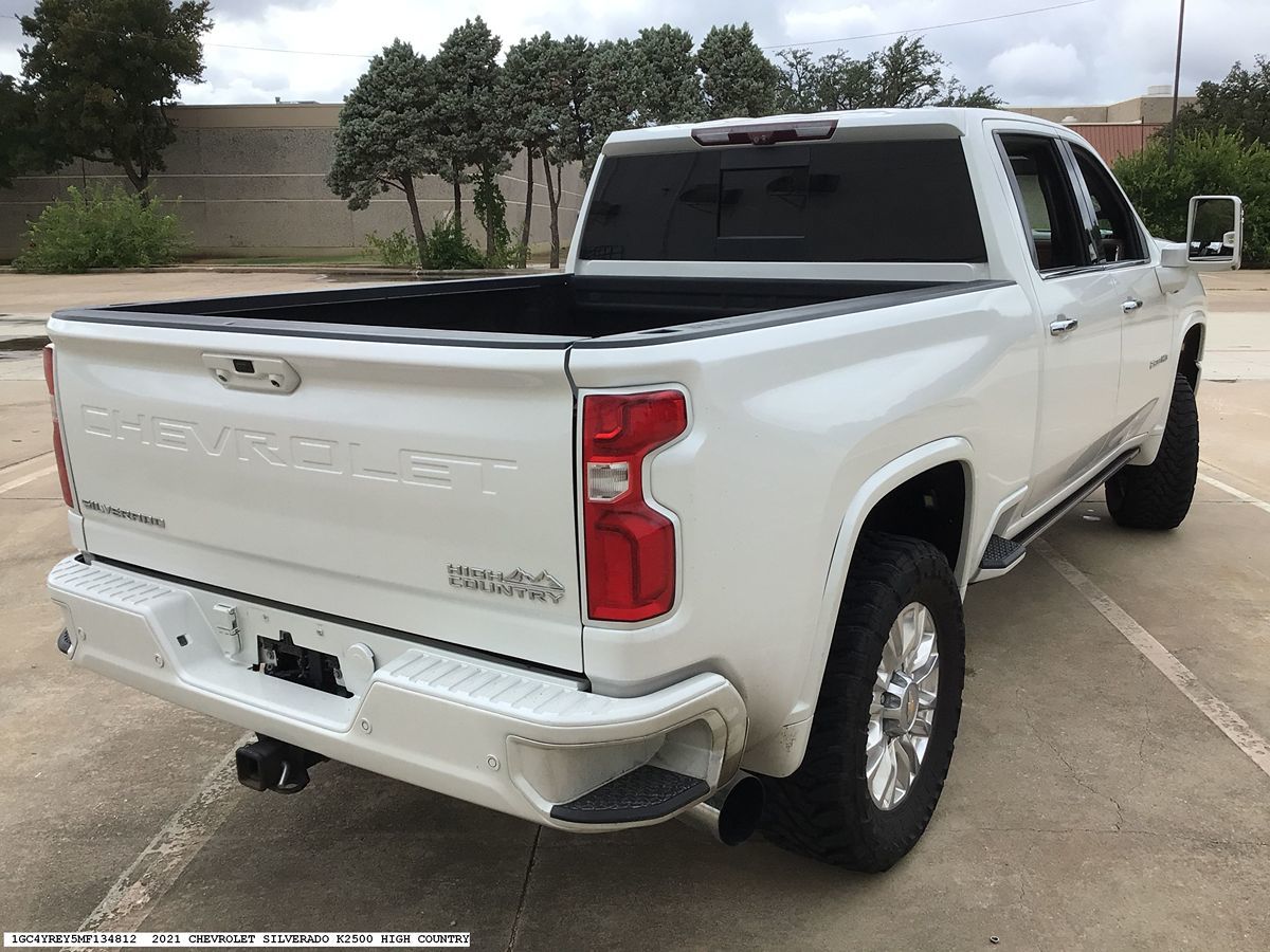 Chevrolet Silverado photo 5