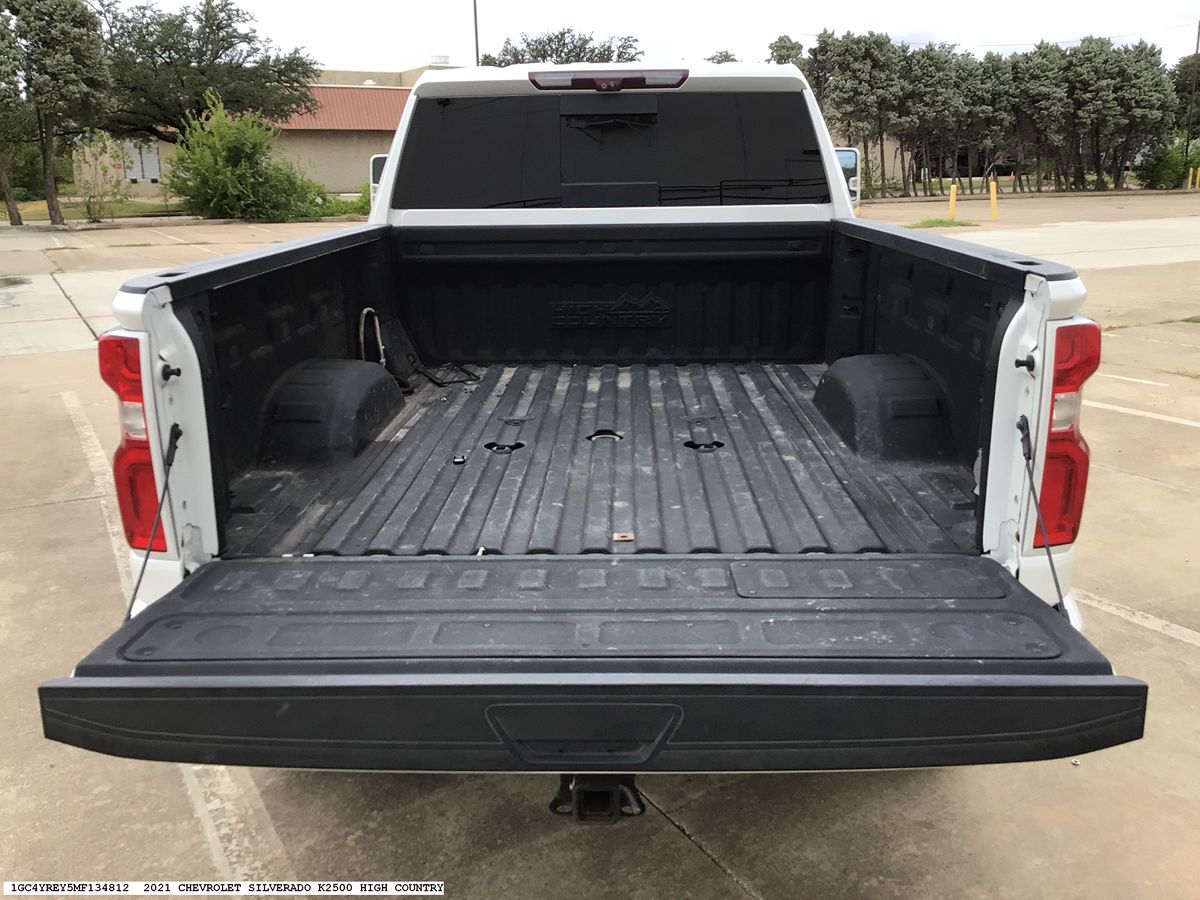 Chevrolet Silverado photo 10