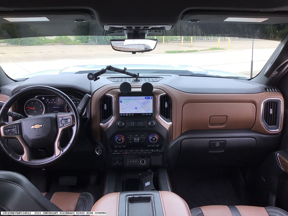 Chevrolet Silverado photo 12