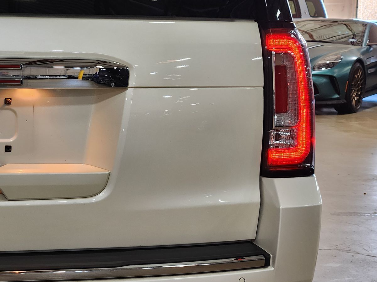 GMC Yukon photo 19