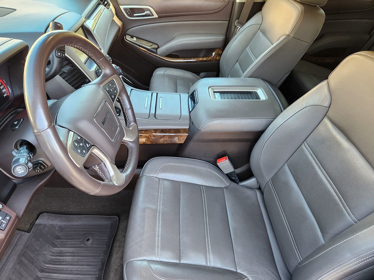 GMC Yukon photo 25