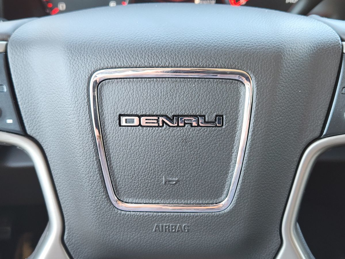 GMC Yukon photo 49