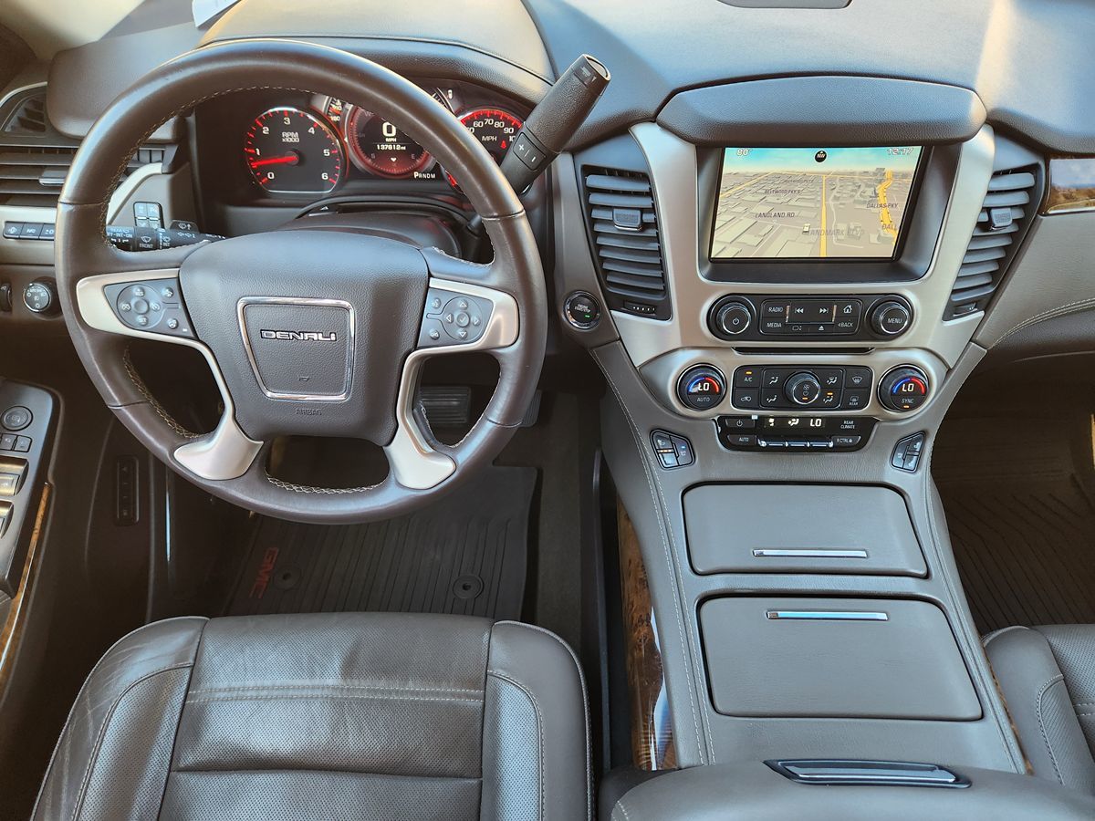 GMC Yukon photo 46
