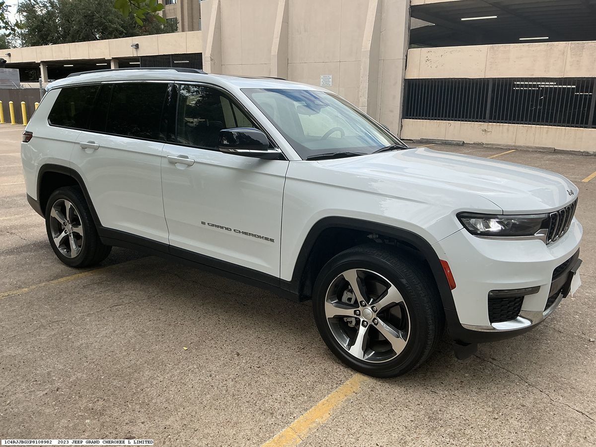 Jeep Grand Cherokee L photo 22