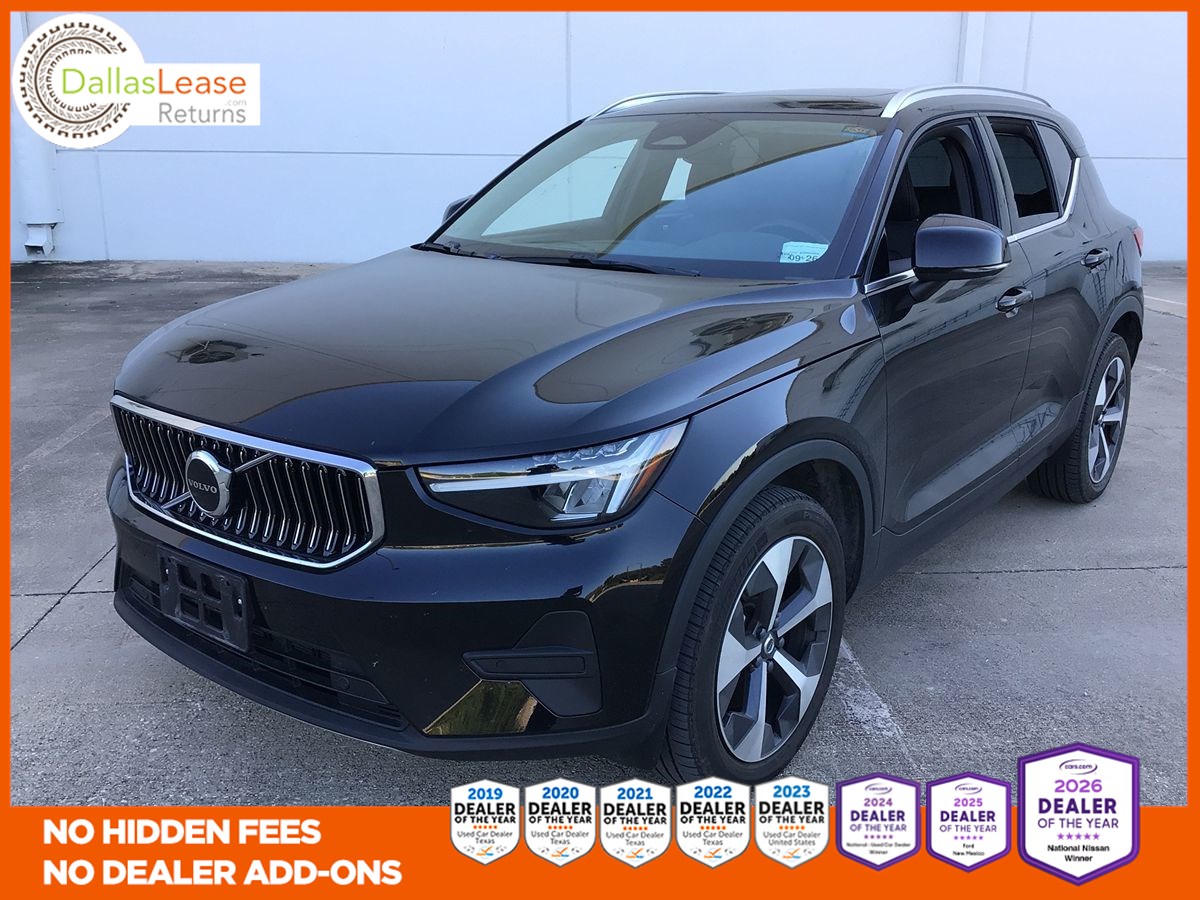 2025 Volvo XC40 Core Bright Theme