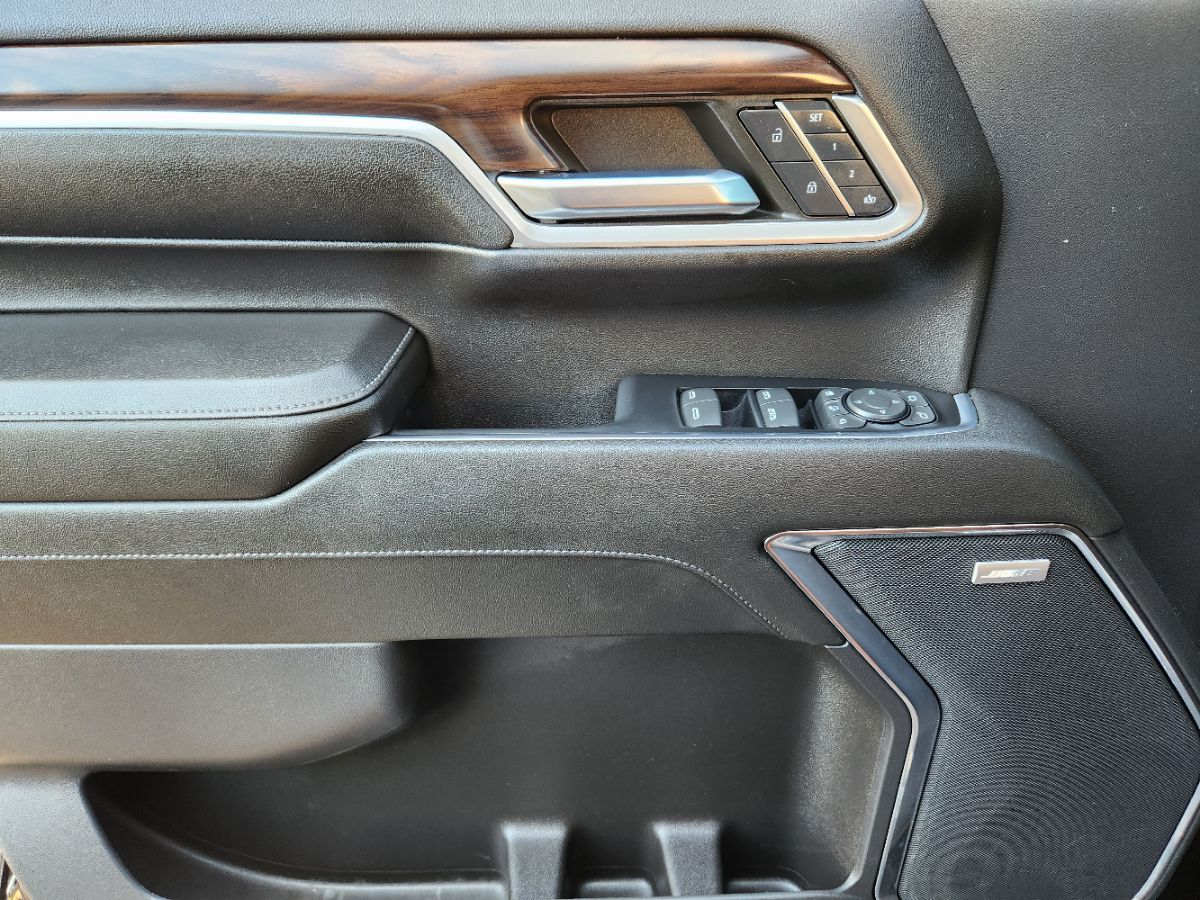 GMC Sierra photo 44