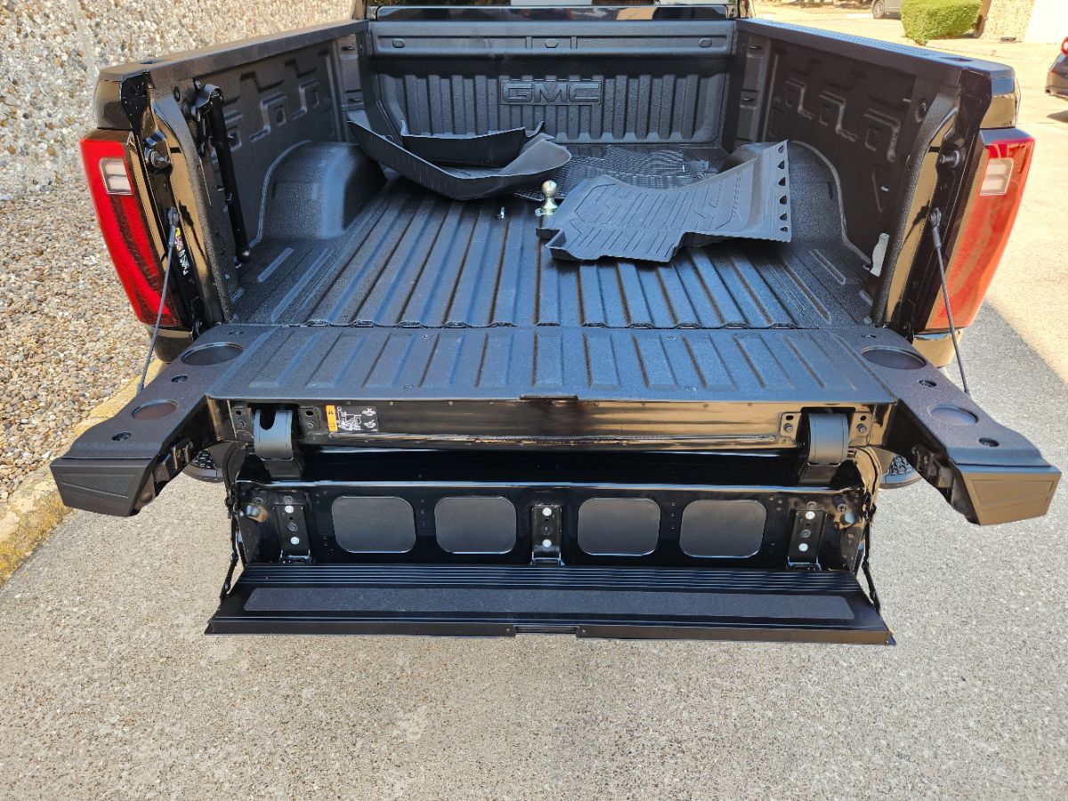 GMC Sierra photo 54