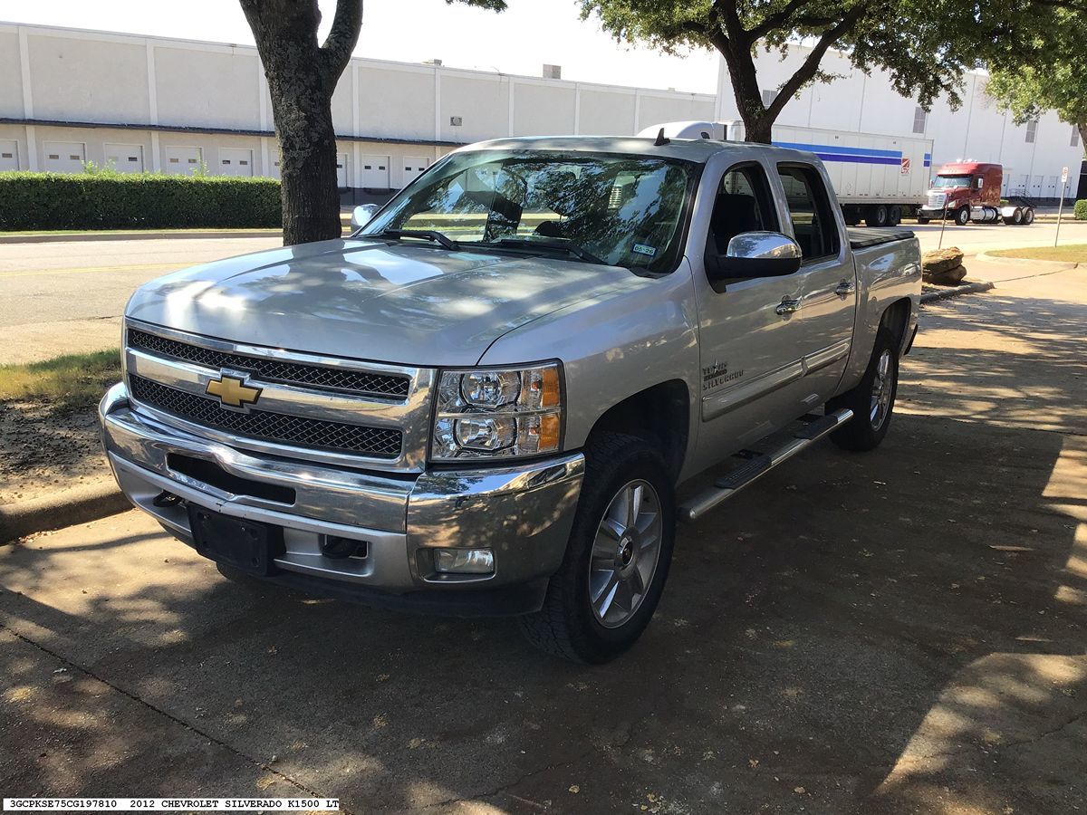 Chevrolet Silverado photo 24