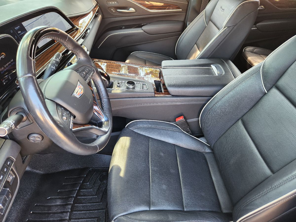 Cadillac Escalade ESV photo 23