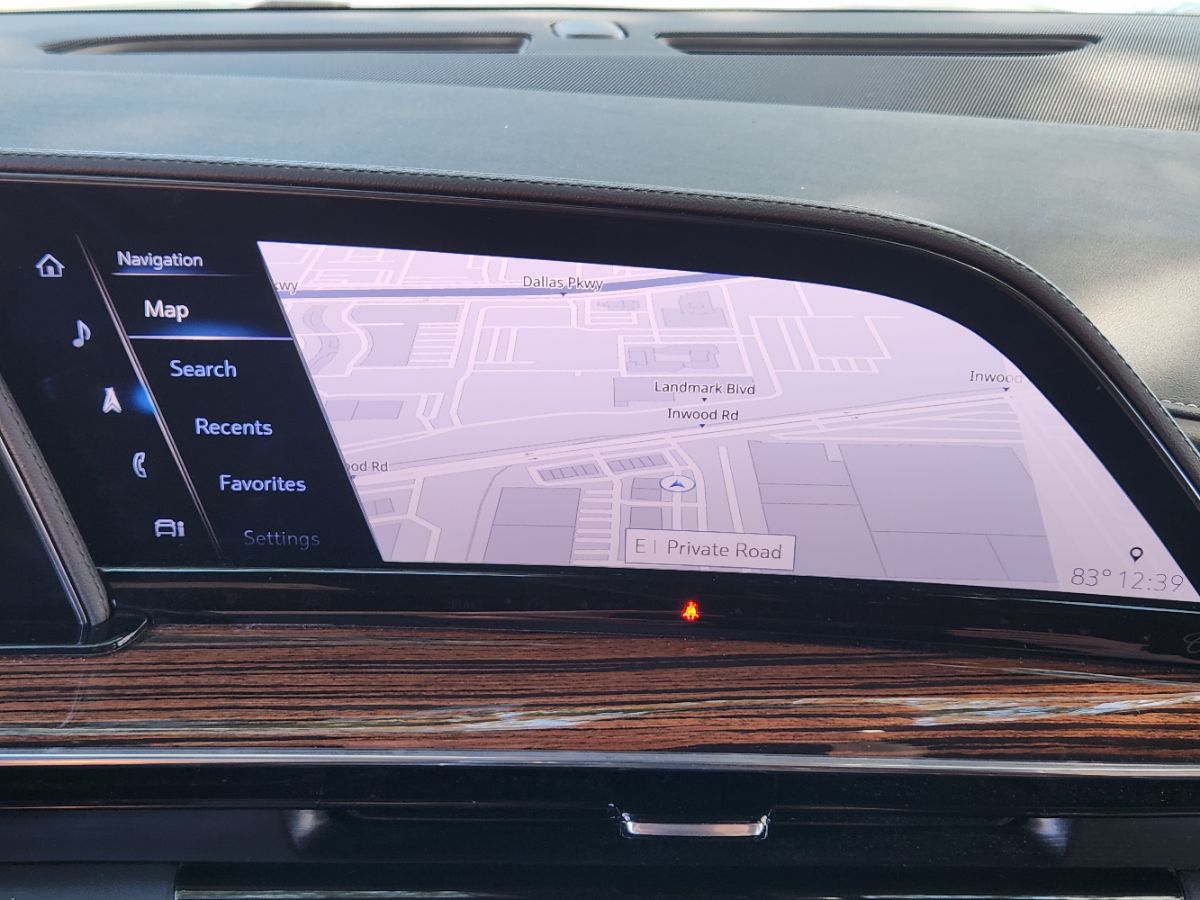 Cadillac Escalade ESV photo 30