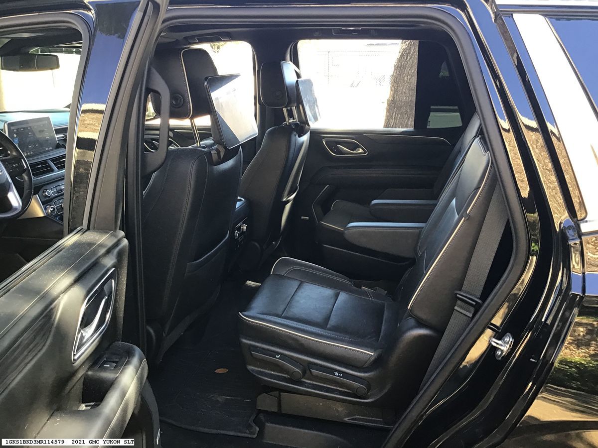 GMC Yukon photo 9