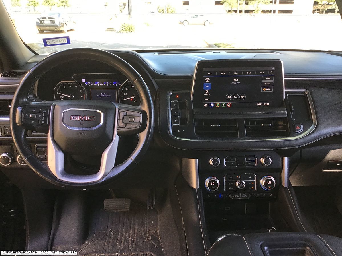 GMC Yukon photo 13