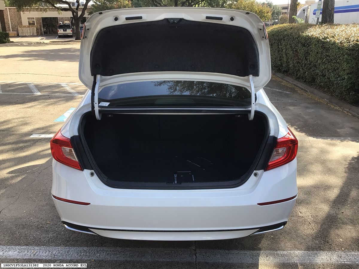 Honda Accord photo 10