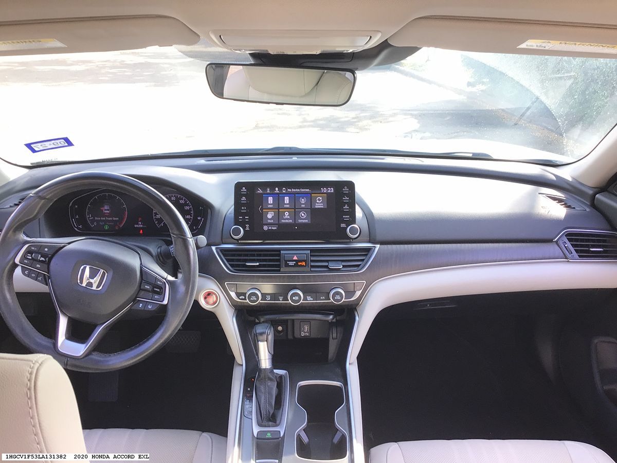 Honda Accord photo 12