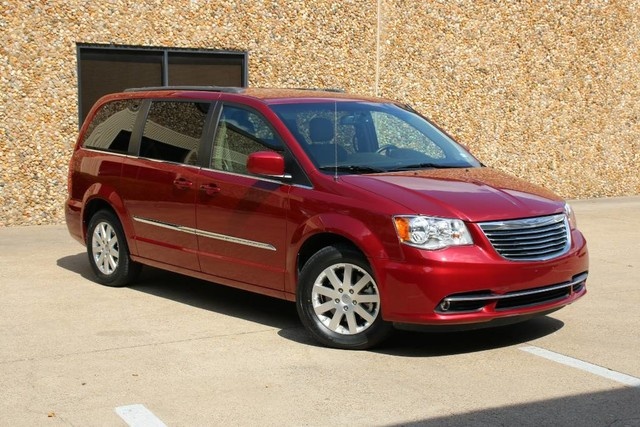 Sold 2014 Chrysler Town Country Touring in Dallas