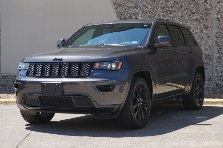 Sold 2017 Jeep Grand Cherokee Laredo in Dallas - Main Image