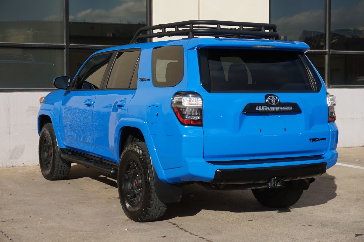 TRD PRO　オーバーランド・キャバルリー・ブルー・リミテッド Meet Wave Maker: The Bold New Color For 2026 Toyota TRD Pro