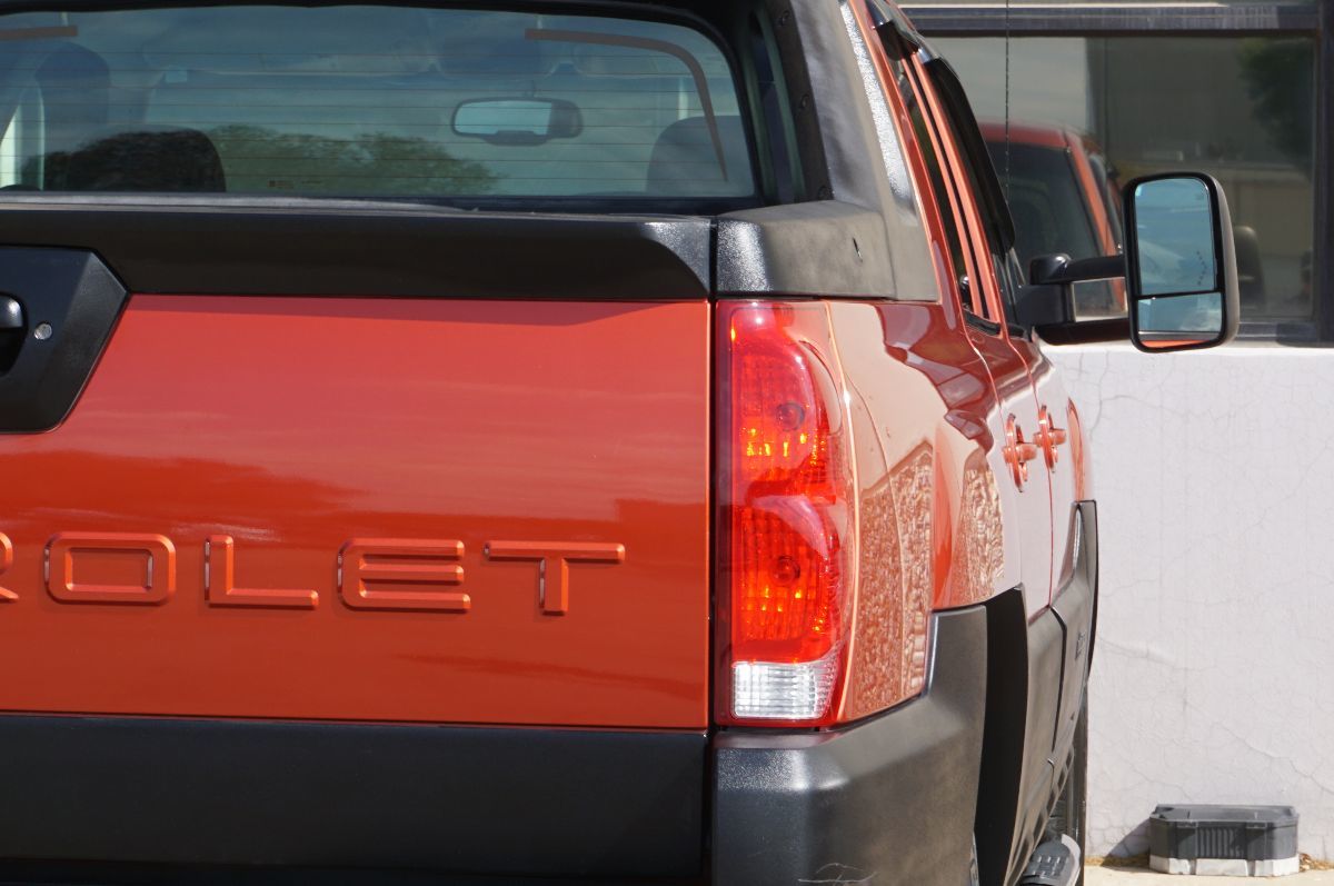 Sold 2003 Chevrolet Avalanche in Dallas