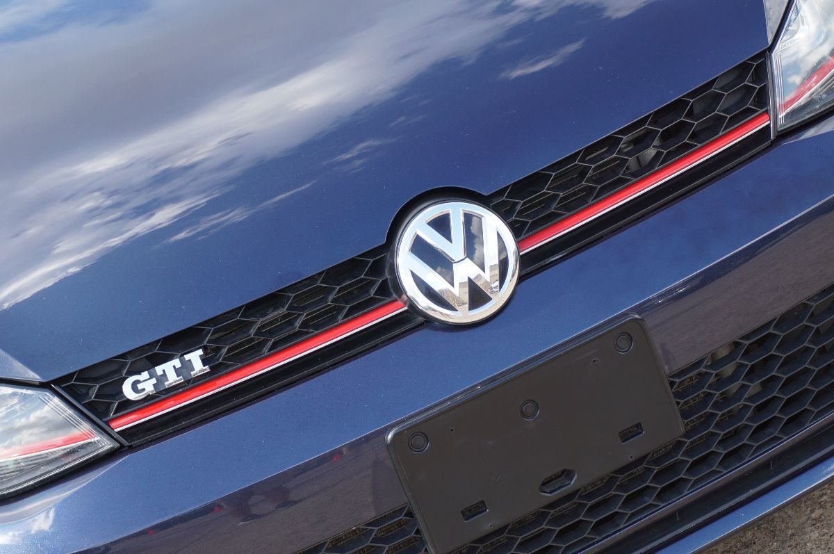 Sold 2016 Volkswagen Golf GTI SE in Dallas