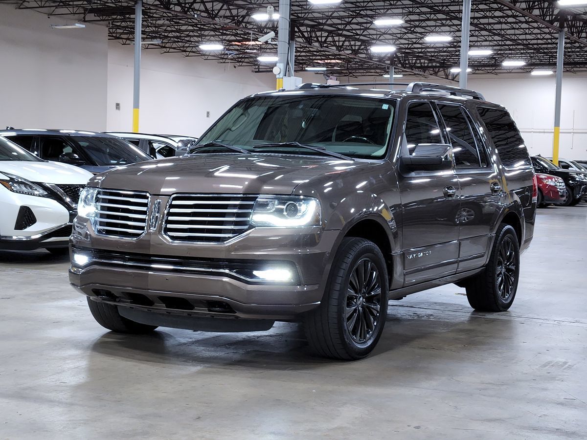 Sold 2015 Lincoln Navigator in Dallas