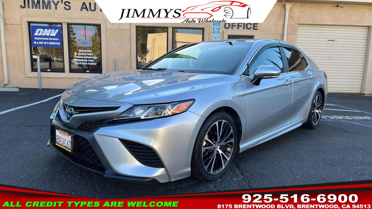 2018 Toyota Camry Hybrid SE