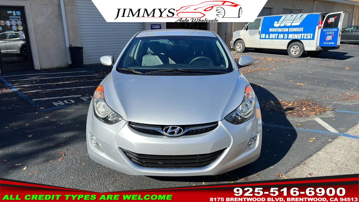 2012 Hyundai Elantra GLS photo 2