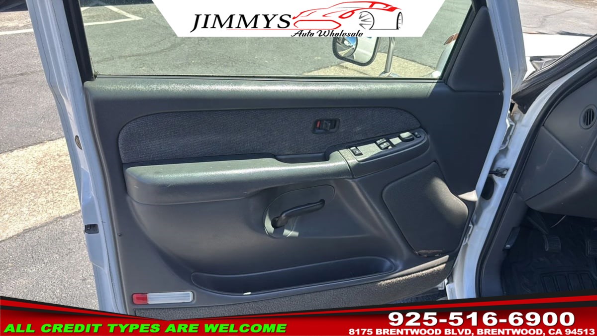 2003 GMC Sierra - Photo 11