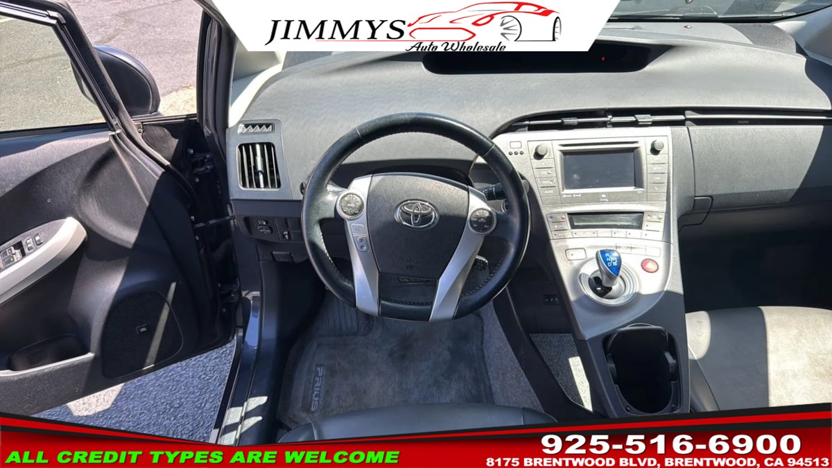 2013 Toyota Prius Four - Photo 13