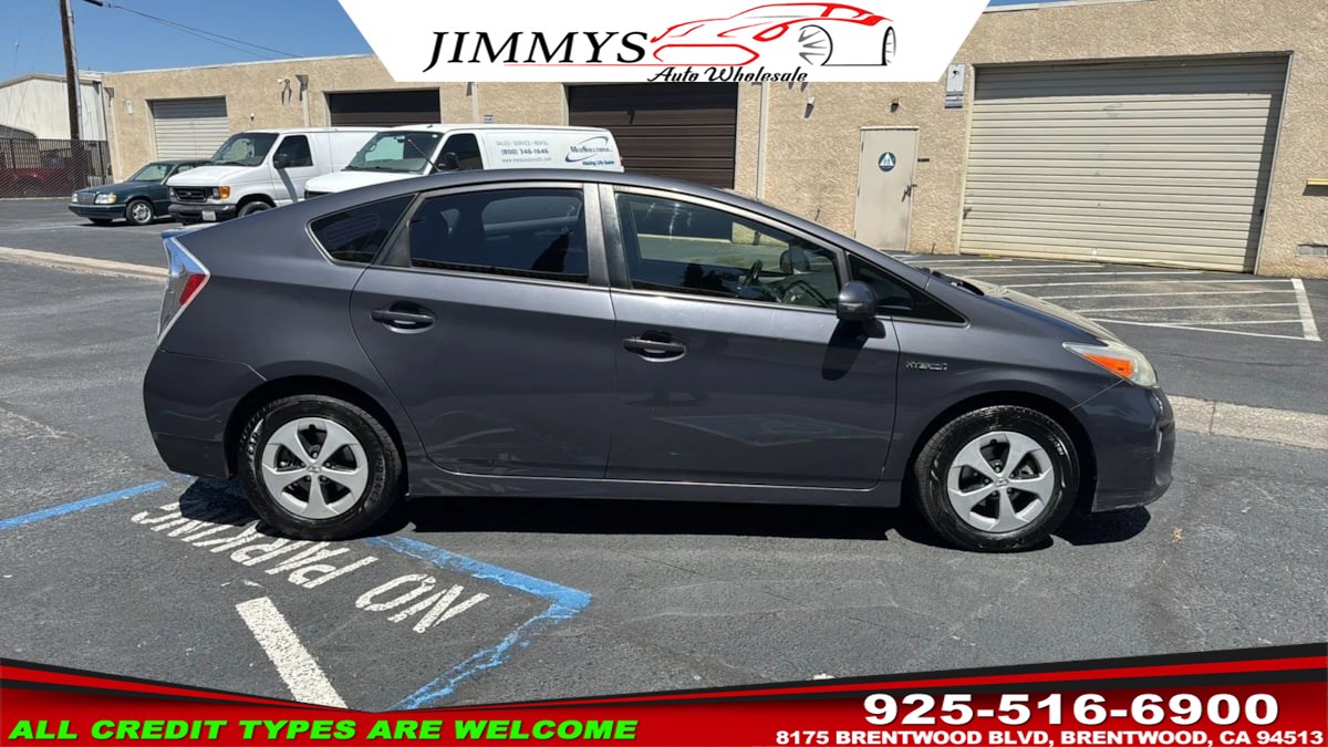 2013 Toyota Prius Four - Photo 4