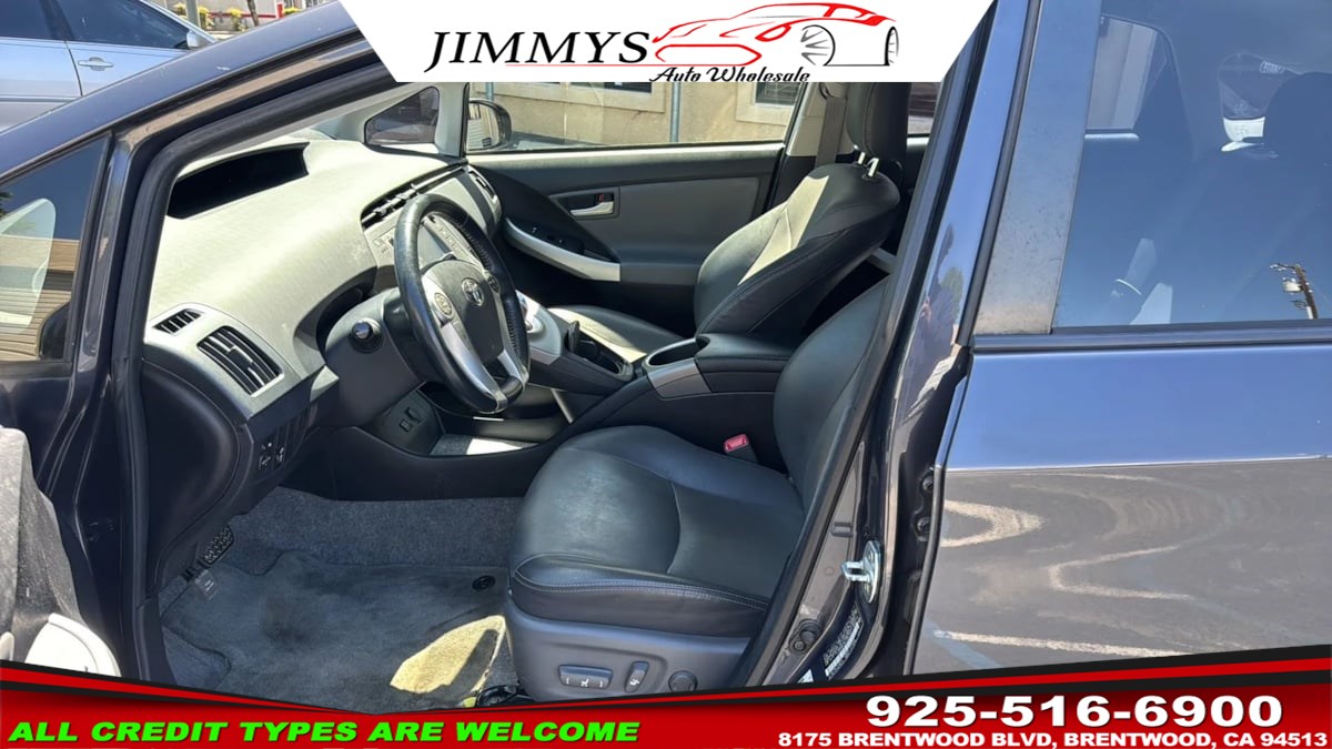 2013 Toyota Prius Four - Photo 10