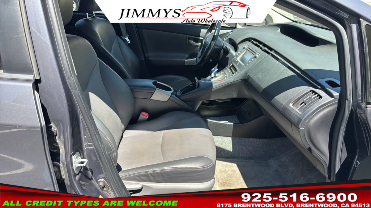 2013 Toyota Prius Four - Photo 15