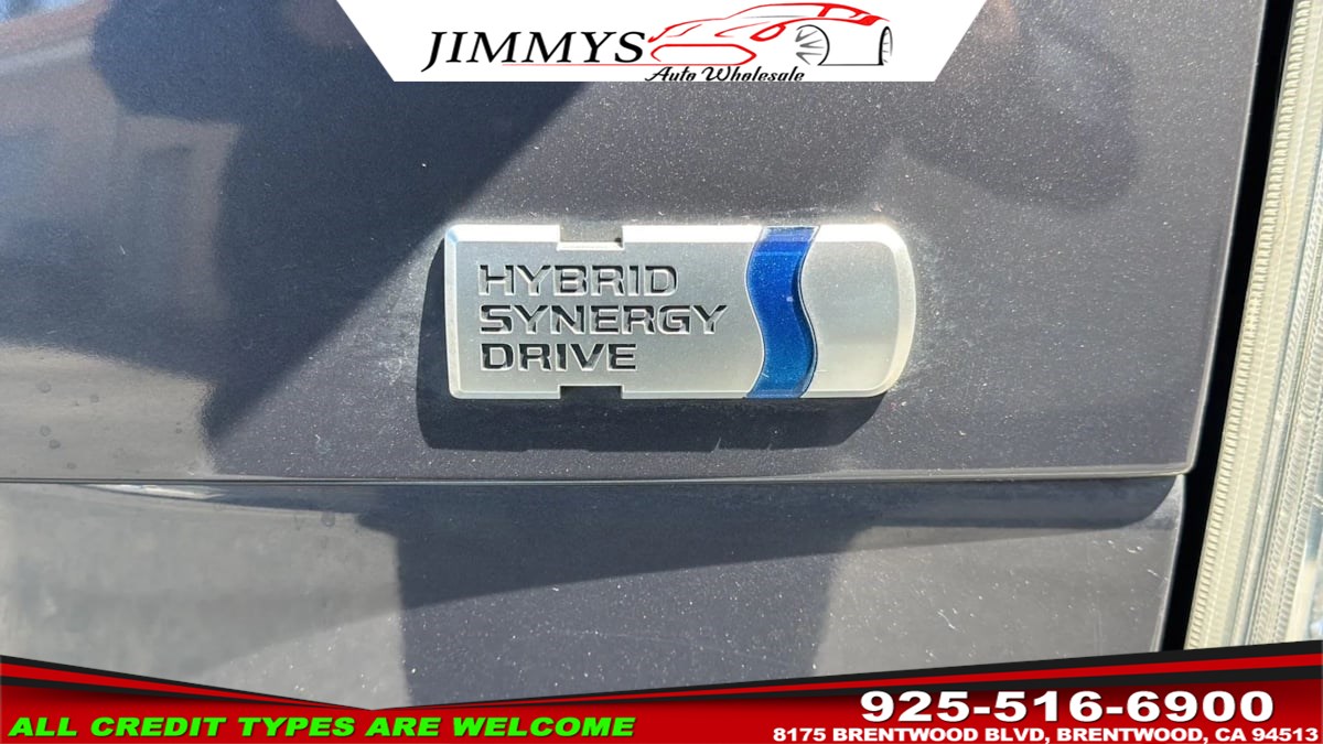 2013 Toyota Prius Four - Photo 7